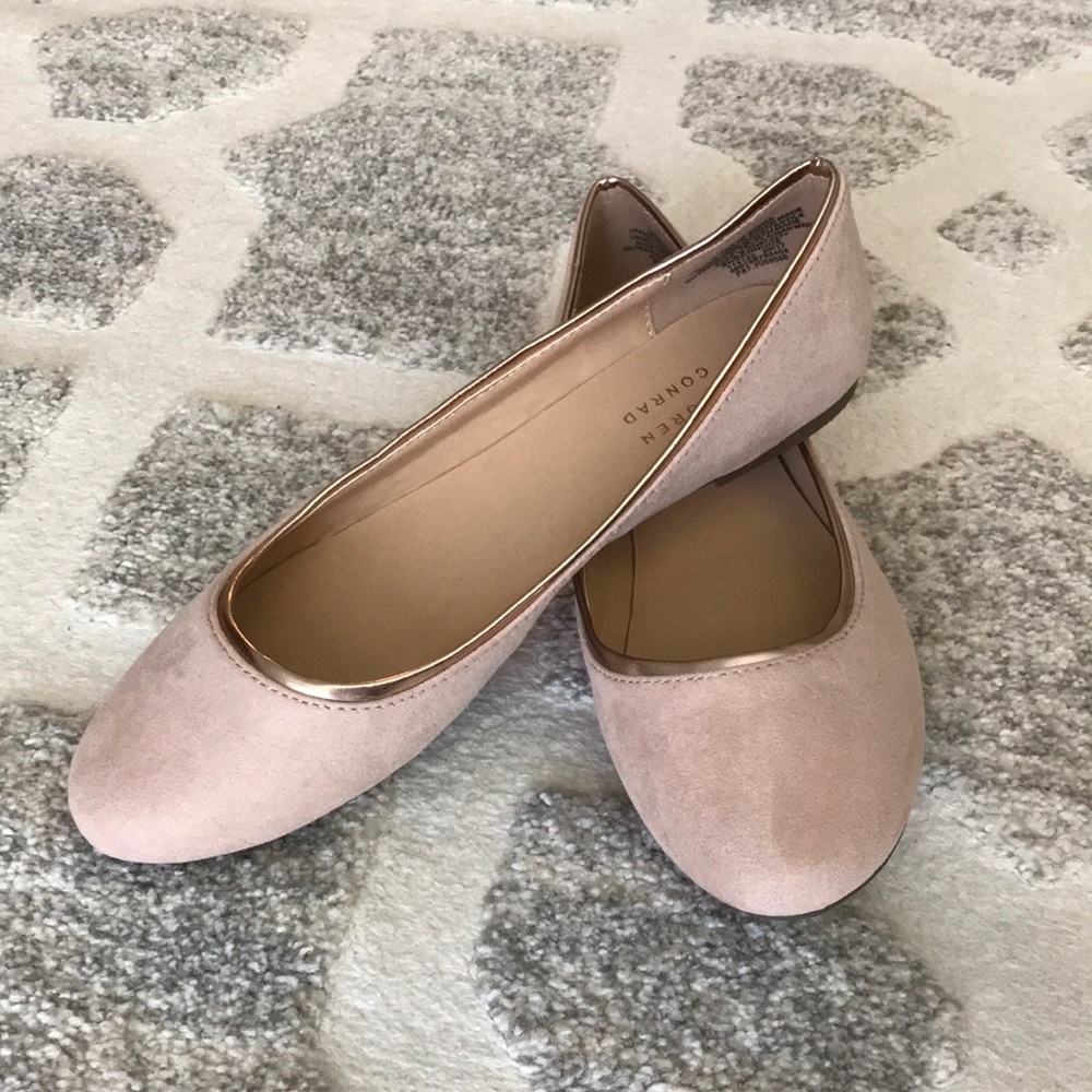 Lauren Conrad nude flats
